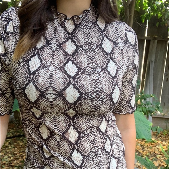 Keep It Fresh Snake Print Turtleneck Top - Picture 2 of 4